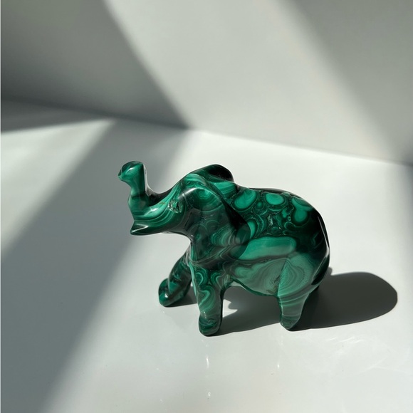 Malachite Elephant - Picture 6 of 16